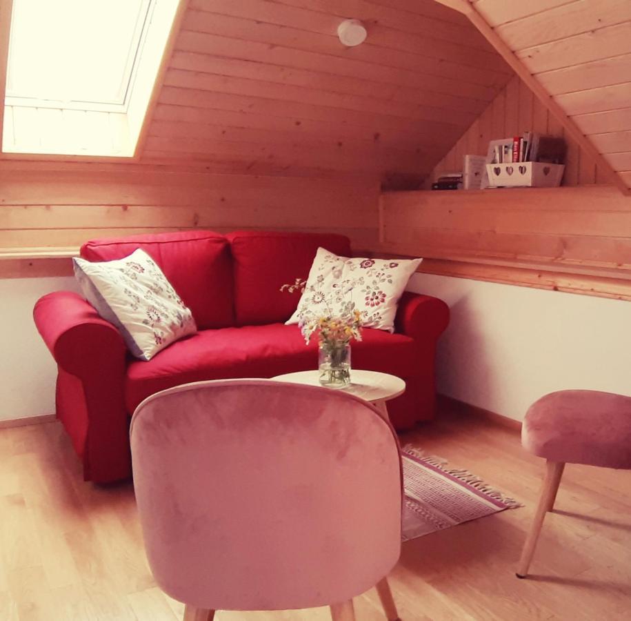 Prenocisca Angelin Hram, Tiny Apartments Markovec Eksteriør billede